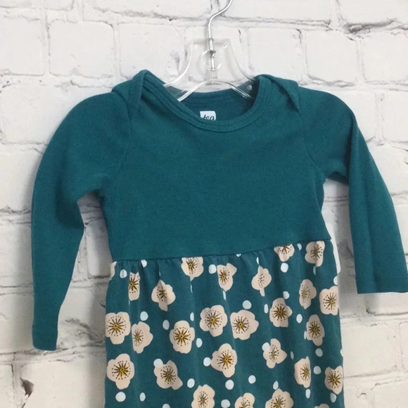 Like New Tea Collection Green Floral Romper size 0-3M - Picture 2 of 6